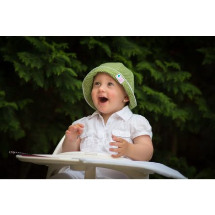Zöld pöttyös baby kalap Mini 48 cm-es fejkör