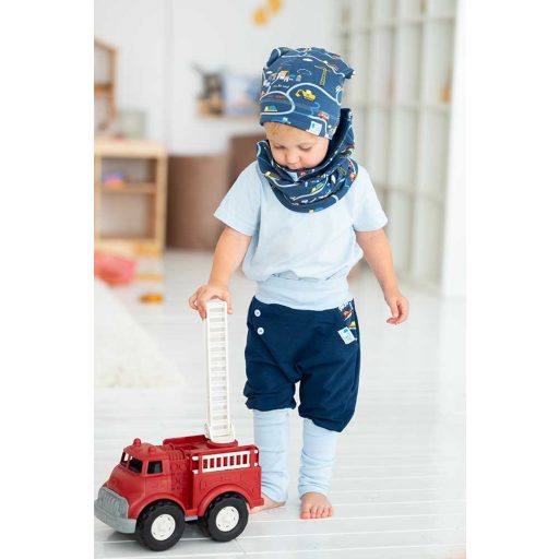 Csomós sapka, közlekedés, sötétkék