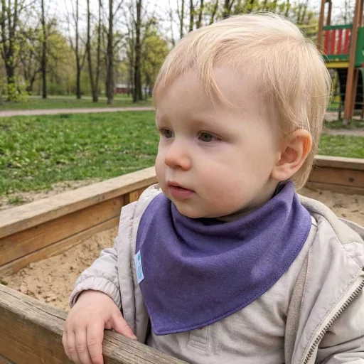 Nyálkendő, indigókék, egyszínű